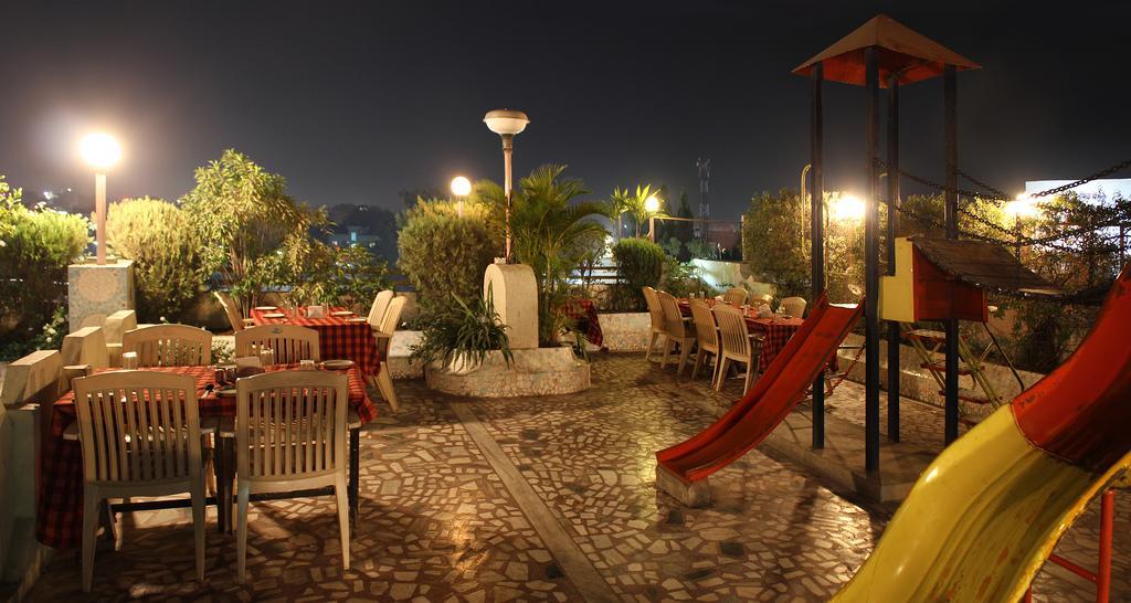 Hotel Kohinoor Plaza アウランガーバード エクステリア 写真
